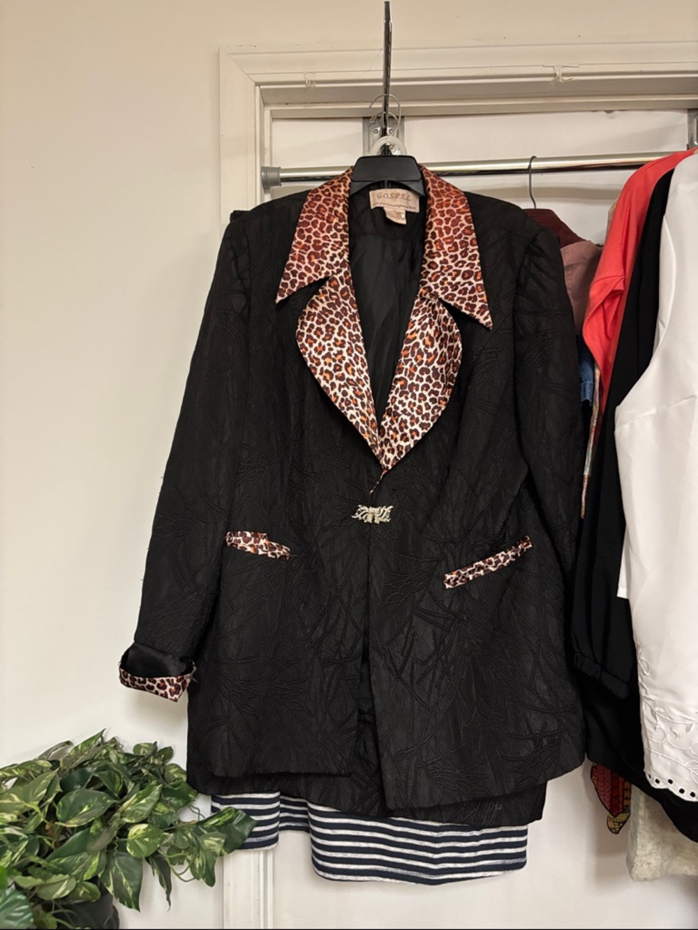 Black Blazer with Leopard-Print Collar and Trim with matching skirt - Picture 2 of 15